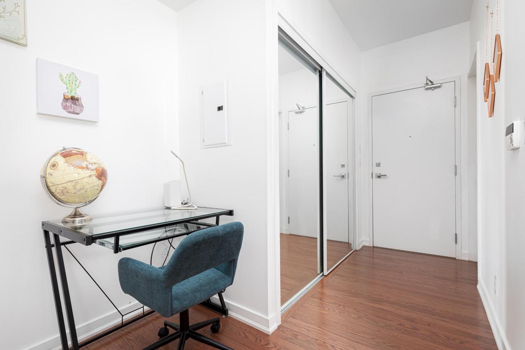 Downtown Toronto Condo Near Cn Tower, Scotiabank Arena, Rogers Centre, Union Station Exterior photo