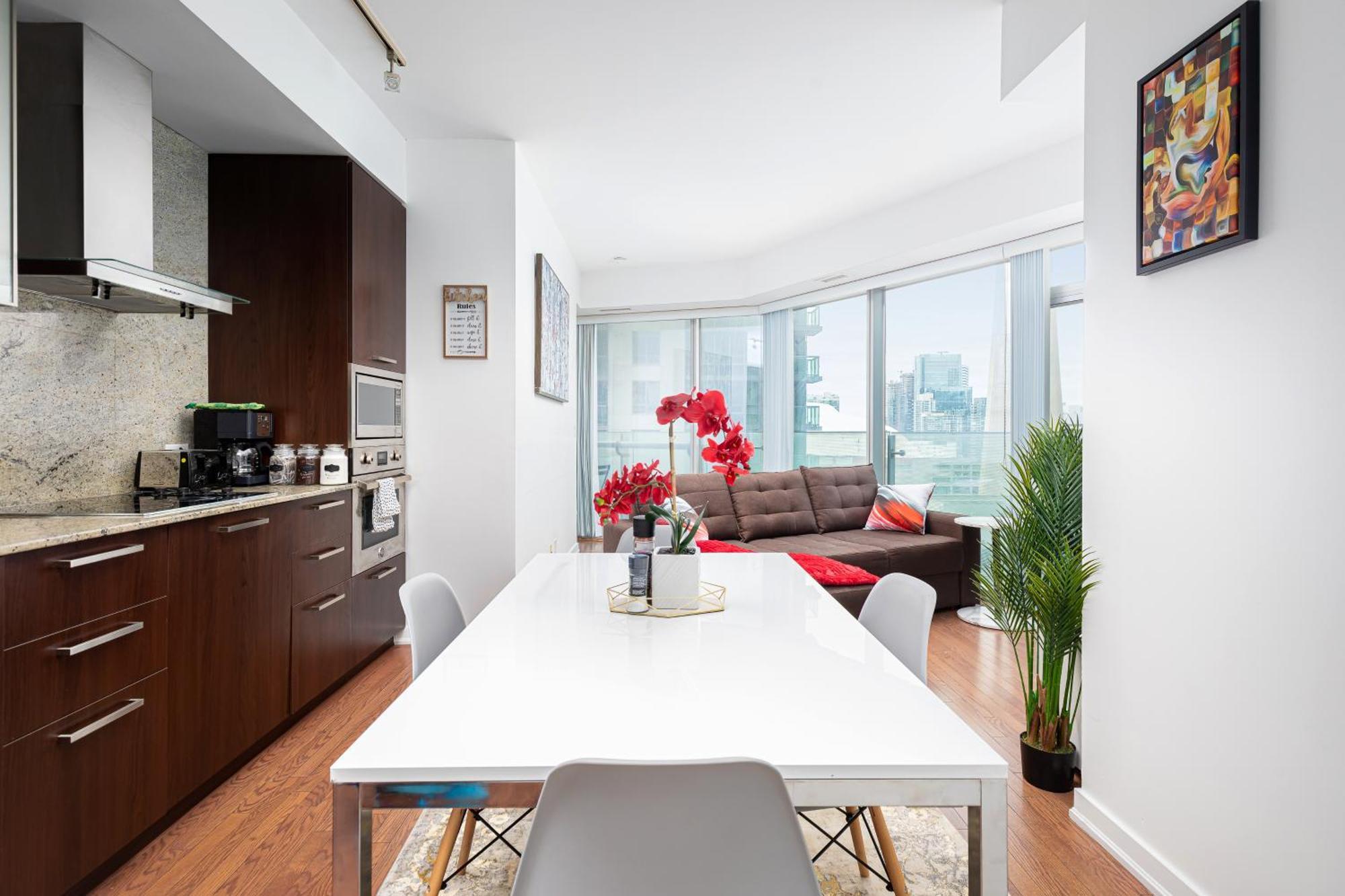 Downtown Toronto Condo Near Cn Tower, Scotiabank Arena, Rogers Centre, Union Station Exterior photo